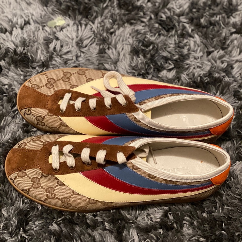 Authentic Gucci Sneakers Size 8 W / Size 6 Men